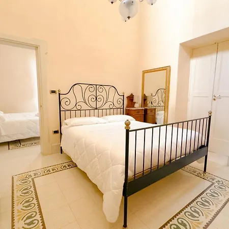 Bed and Breakfast Palazzo Zaca Gallipoli Exterior foto