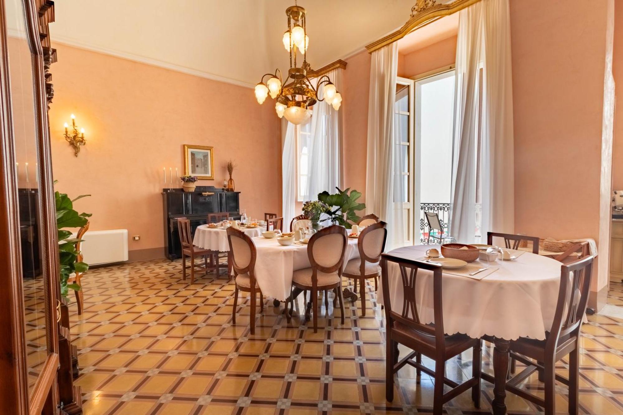 Palazzo Zacà Bed & Breakfast